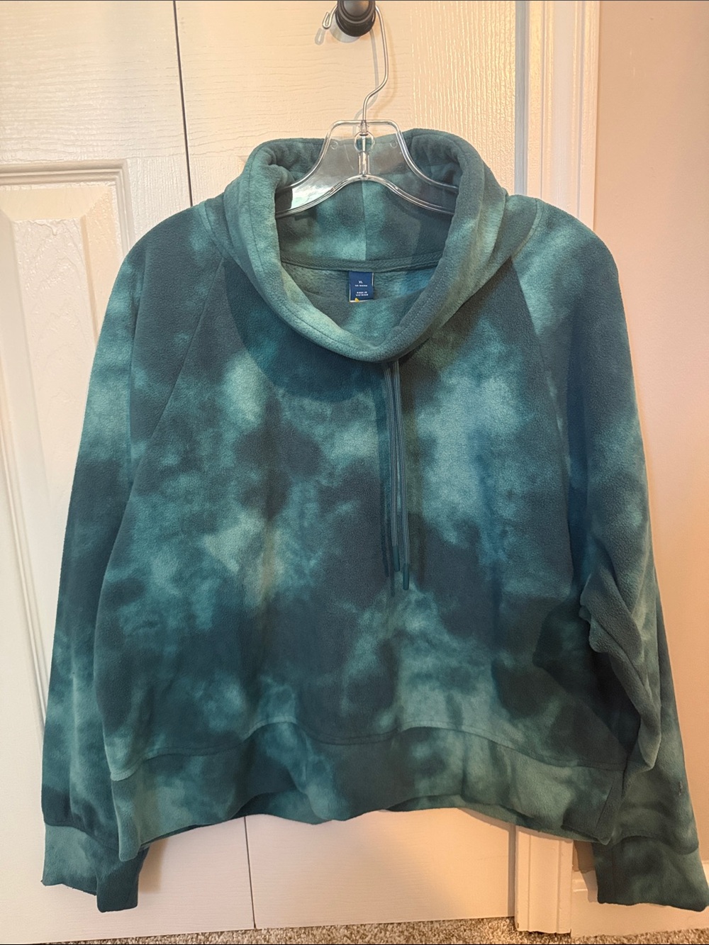 Old Navy Green Tie-Dye Pullover Hoodie